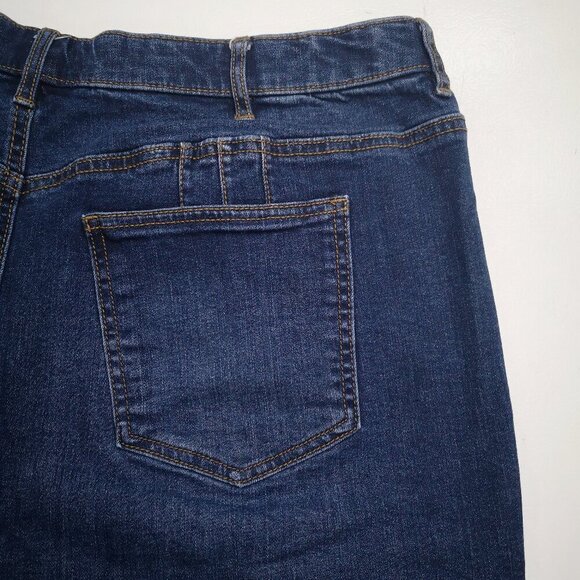 DC Jeans Curvy Ladies Size 22 Medium Wash Jean Shorts - Picture 11 of 11